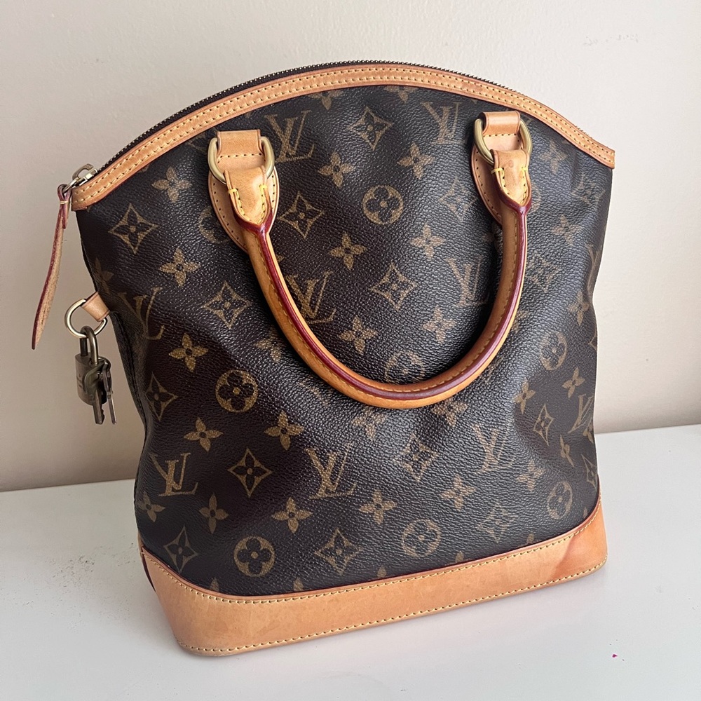 LV small Alma Rare Vintage